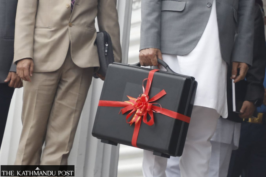 Budget day: Concern is rising inflation and economists warn against bloated plan