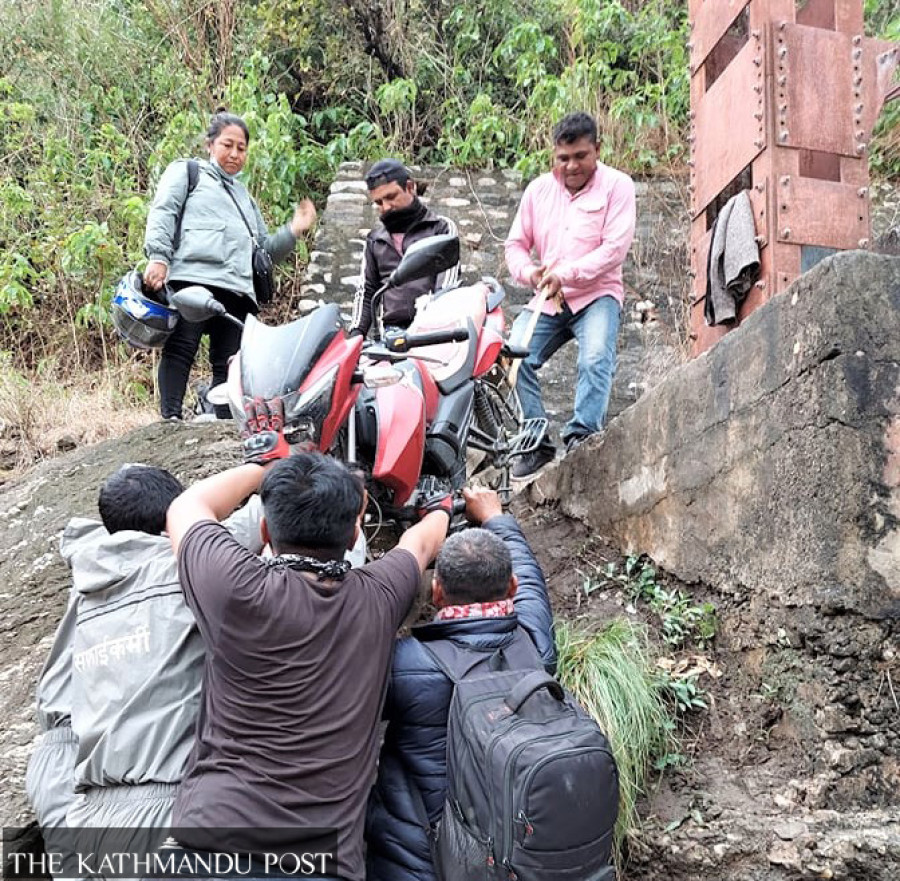 Construction of bridges along Tamor corridor in limbo
