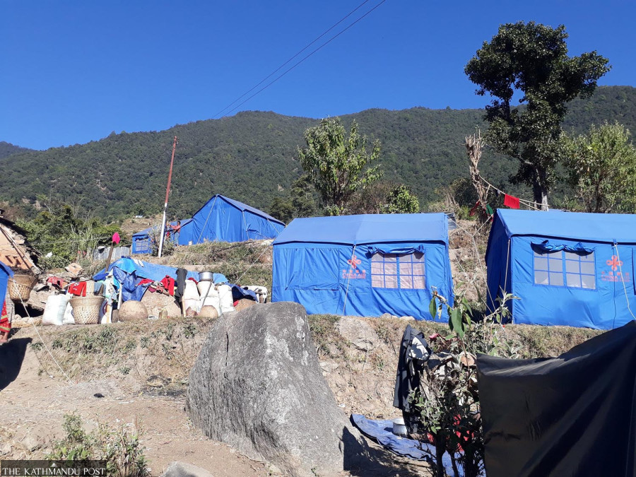 Doti earthquake victims languish in tents