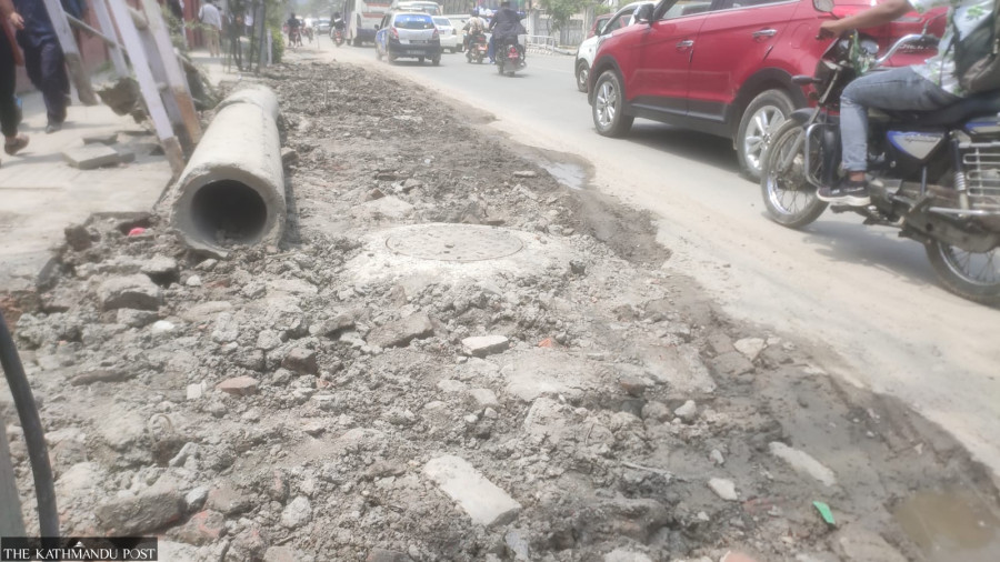 Drainage work along Jamal-Kantipath road creates hassle for locals