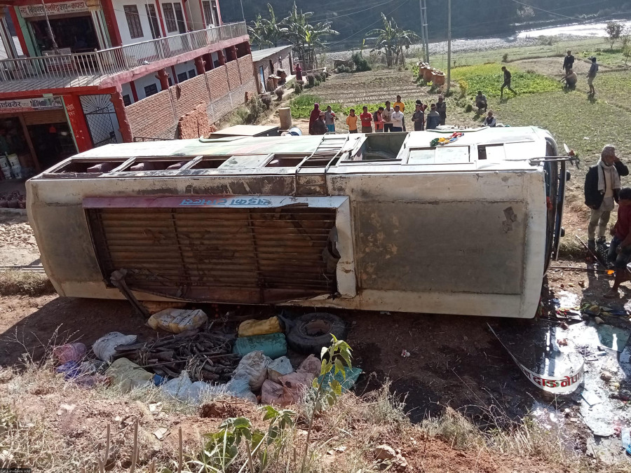 11 injured in Rapti-highway bus accident