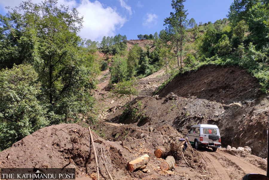 Unseasonal rain dampens Dashain, disrupts travel