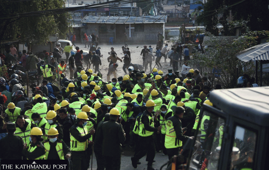 Thapathali squatters thwart another eviction