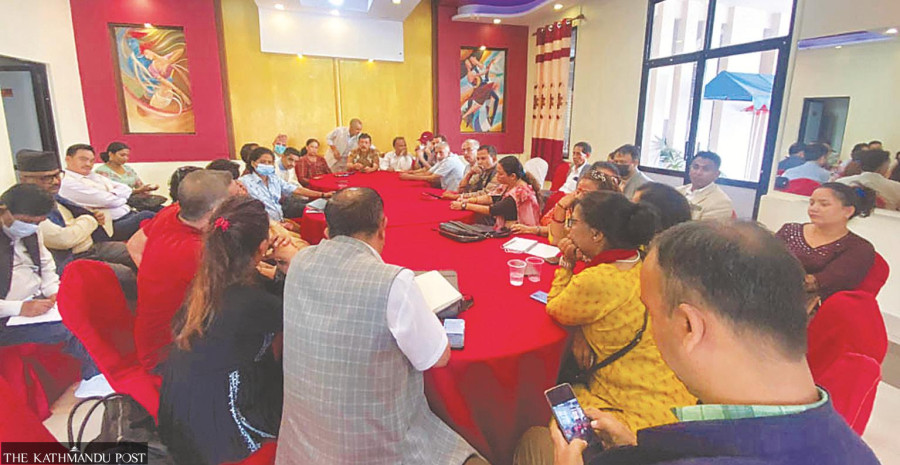 In Congress, rival faction ups the ante seeking fair share of seats for its leaders