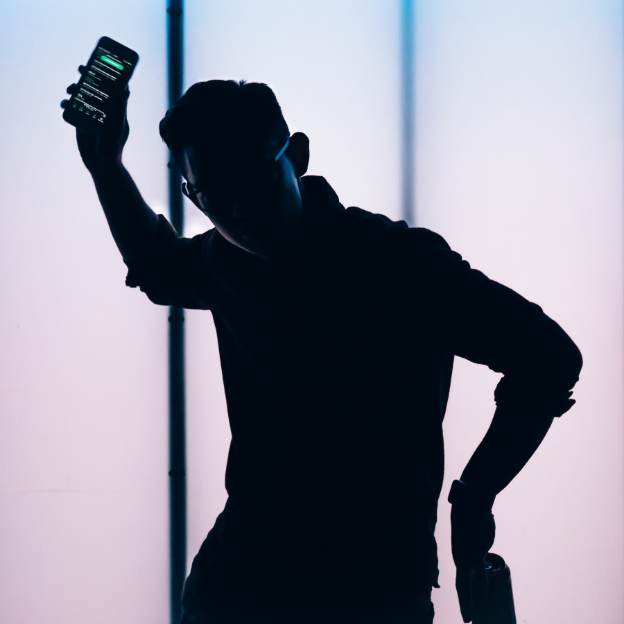 The hurled cellphone