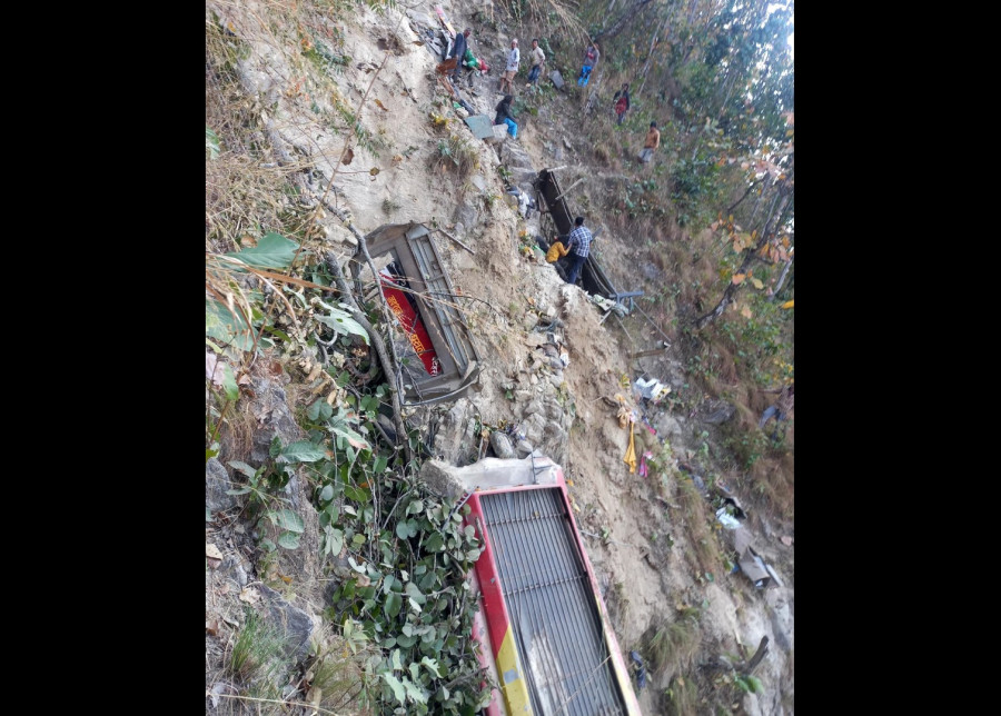 Fifteen dead, four injured in Sankhuwasabha bus accident
