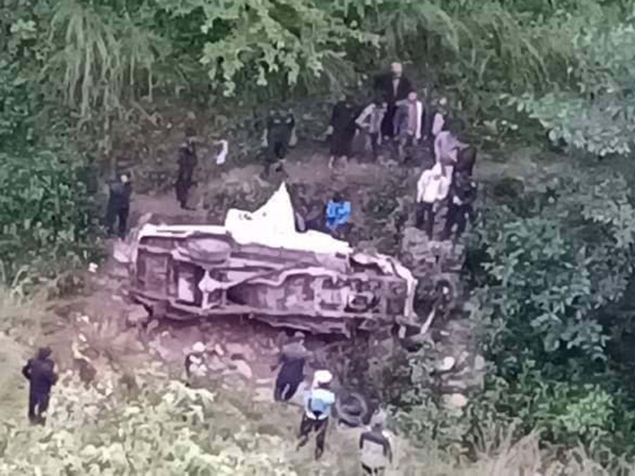 Eight dead, one injured in Salyan jeep accident