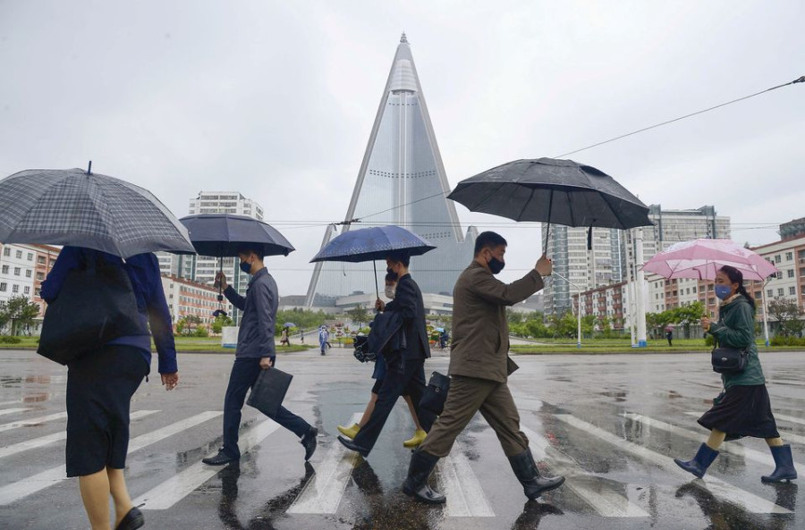 North Korea reports first Covid-19 outbreak with Omicron case, orders lockdown