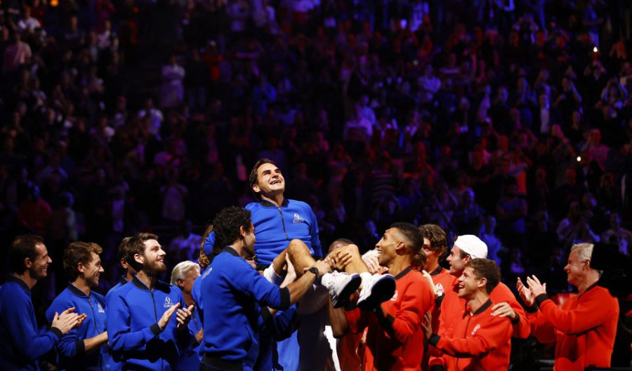 Tears flow as curtain comes down on Federer’s glittering career