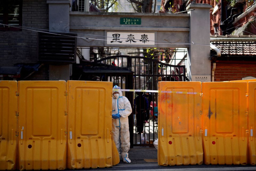 Whole of Shanghai enters Covid lockdown despite lower symptomatic cases