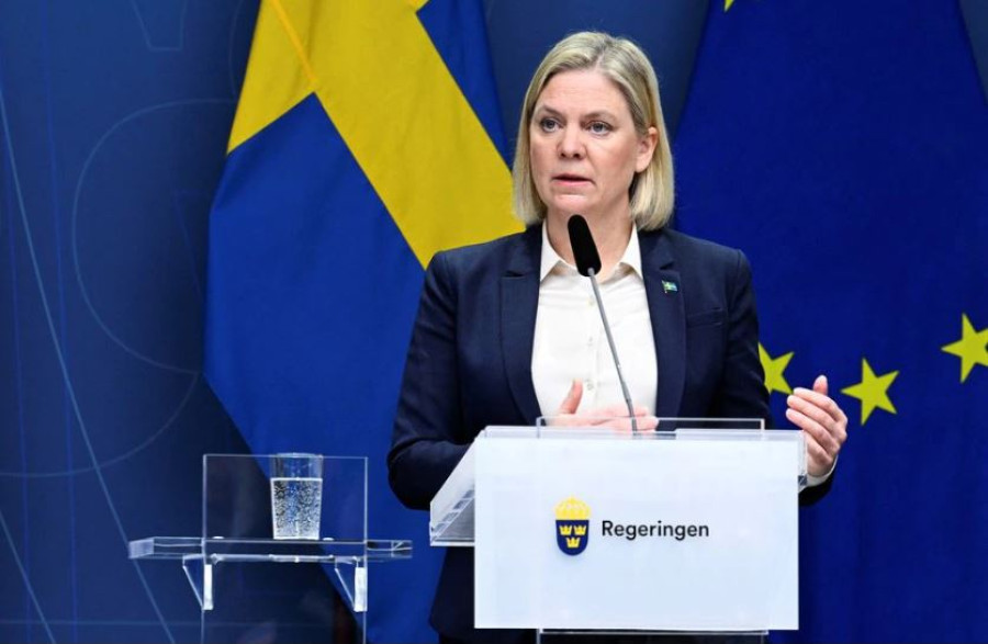 Swedish PM rejects opposition calls to consider joining NATO
