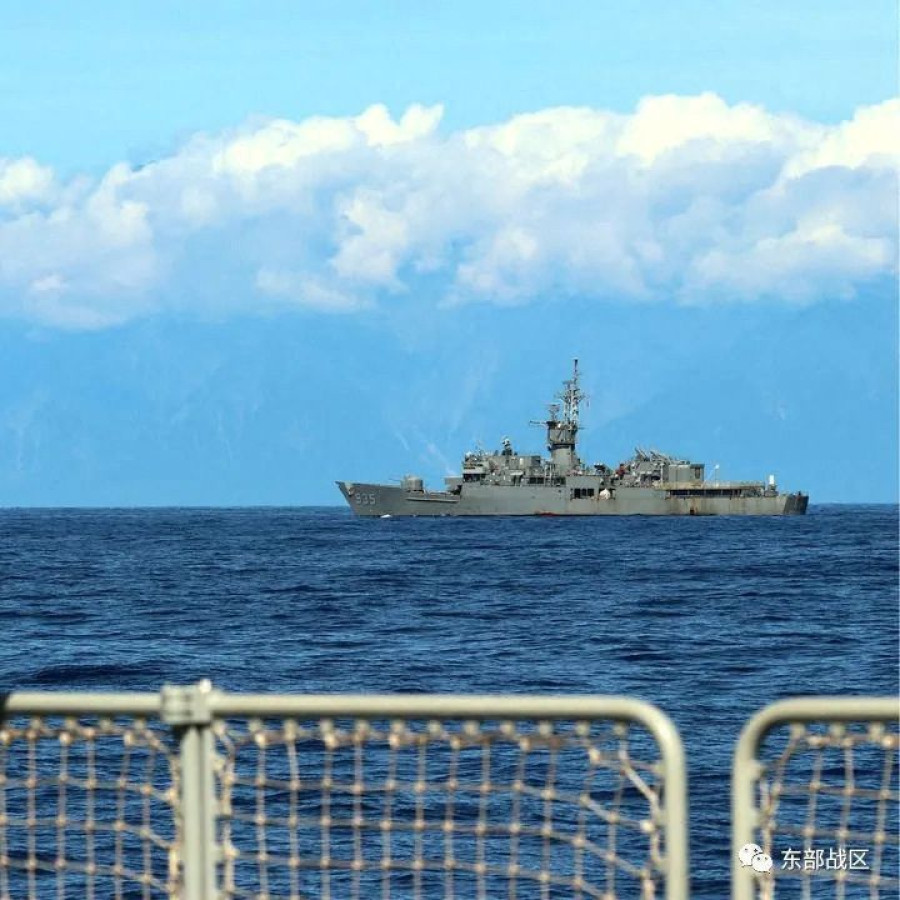 Chinese and Taiwanese warships eye each other as drills due to end