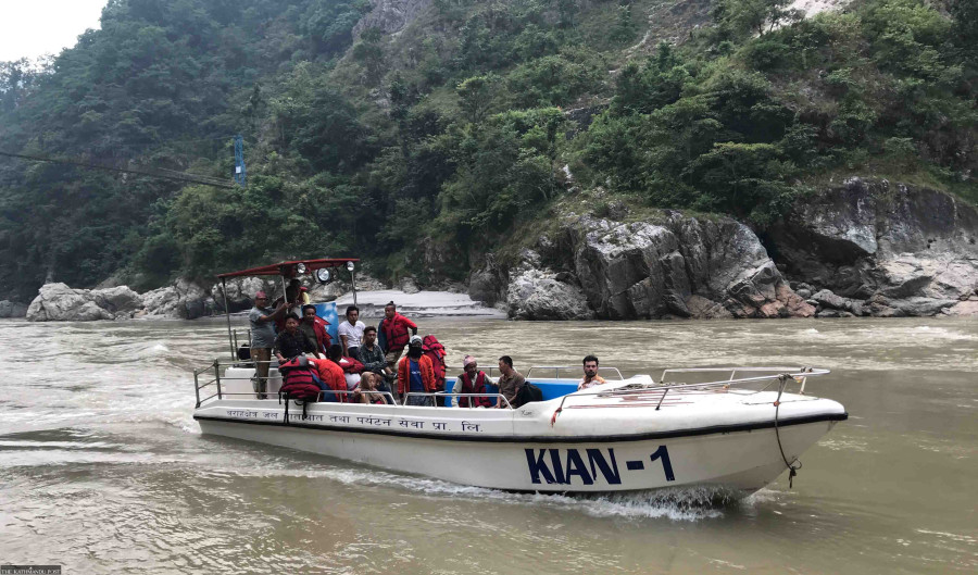 Operators call for water transport regulation