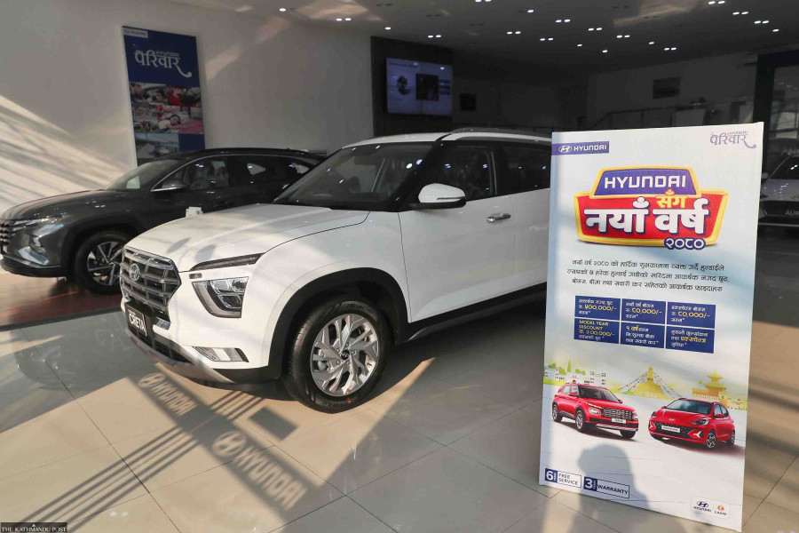 New Year sales fall flat as consumers in saving mood