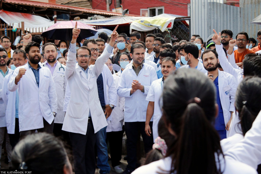 House panel directs government to address demands of agitating doctors through dialogue
