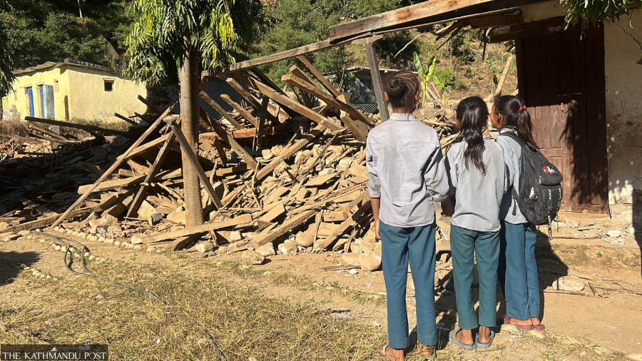Many quake-hit children yet to rejoin school