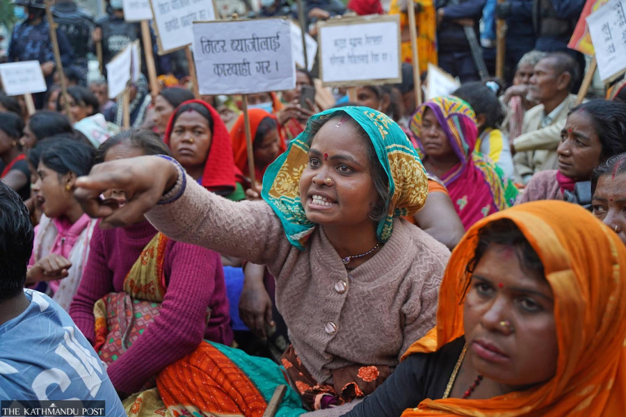 Concerns over implementation of agreement between the government and loan shark victims