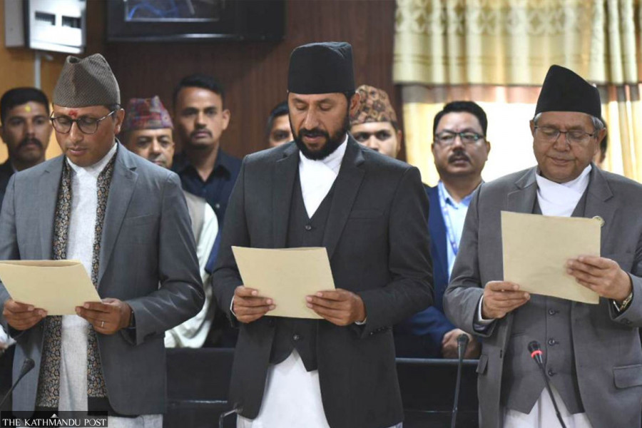Opportunism and sacrifice in politics