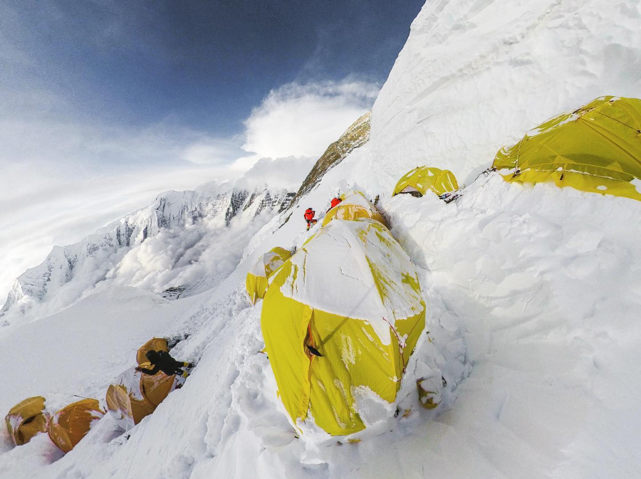 Renowned Irish climber Noel Hanna dies, one Indian climber missing on Mt Annapurna
