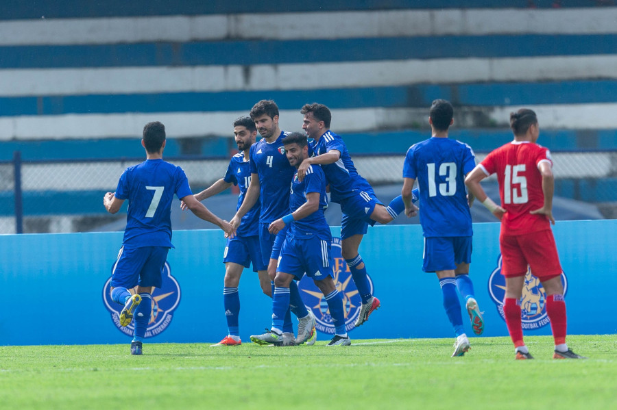 Nepal make disappointing start