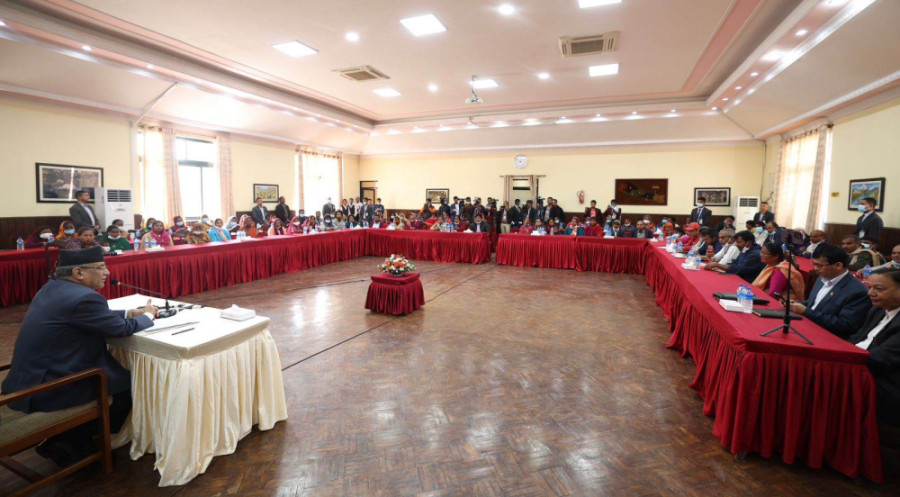 Prime minister pledges high-level commission to resolve loan sharking problems