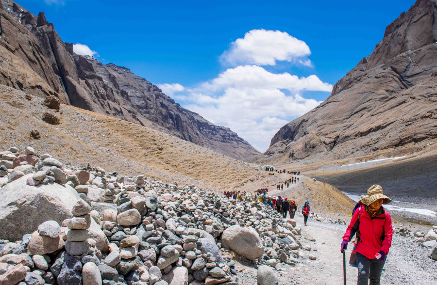 Pilgrims to Kailash discouraged by new Chinese rules
