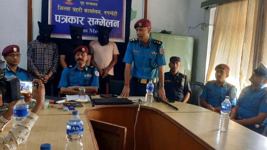 Police arrest three members of underground outfit