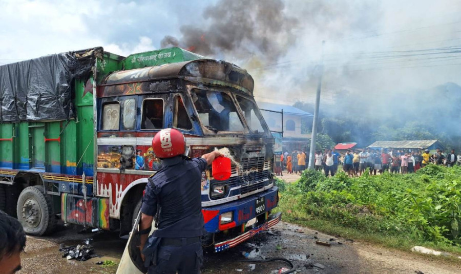 Locals torch truck in Rautahat after death of woman in road accident