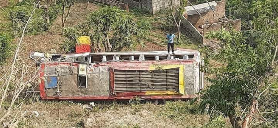 27 injured in Tanahun bus accident