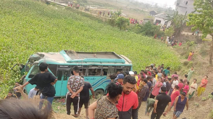 14 injured, three critically, in Makwanpur bus accident