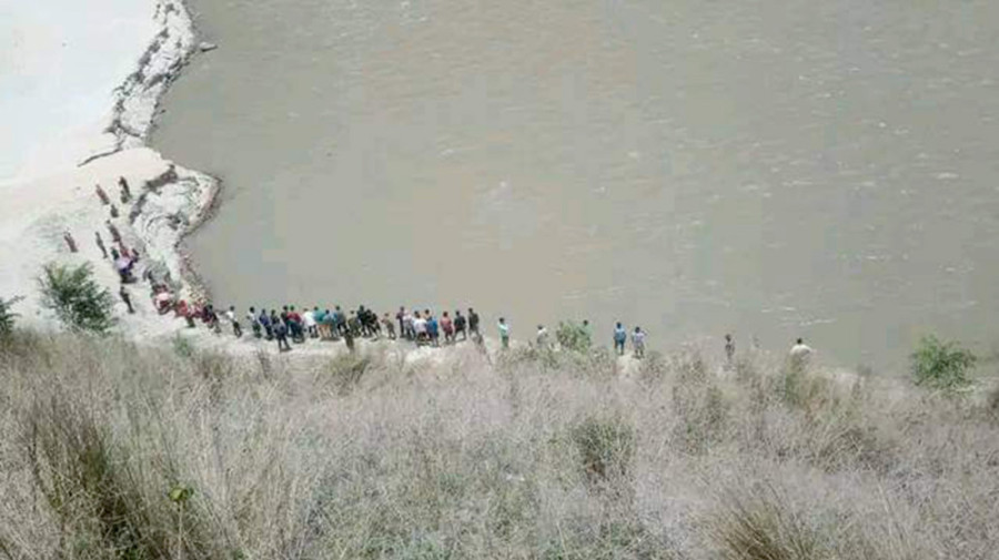Three people go missing after vehicle plunges into Sunkoshi
