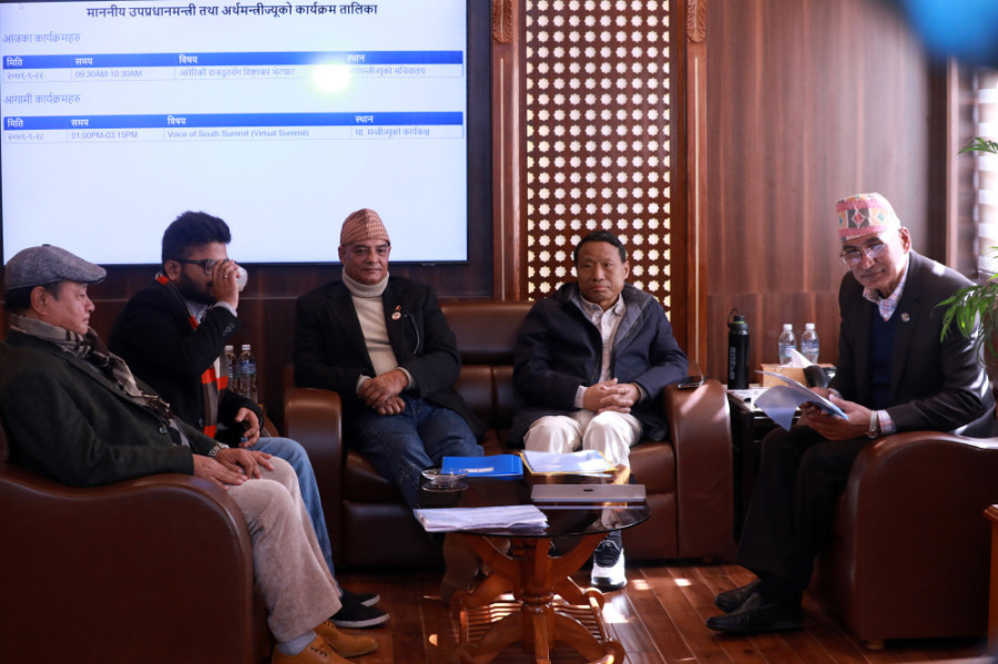 Ruling coalition trains its focus on service delivery