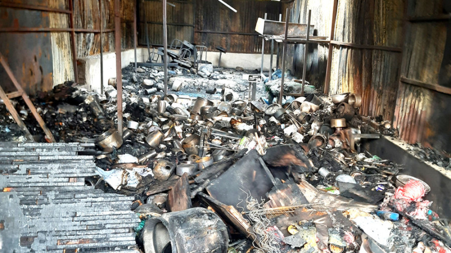 Fire guts three shops in Nuwakot