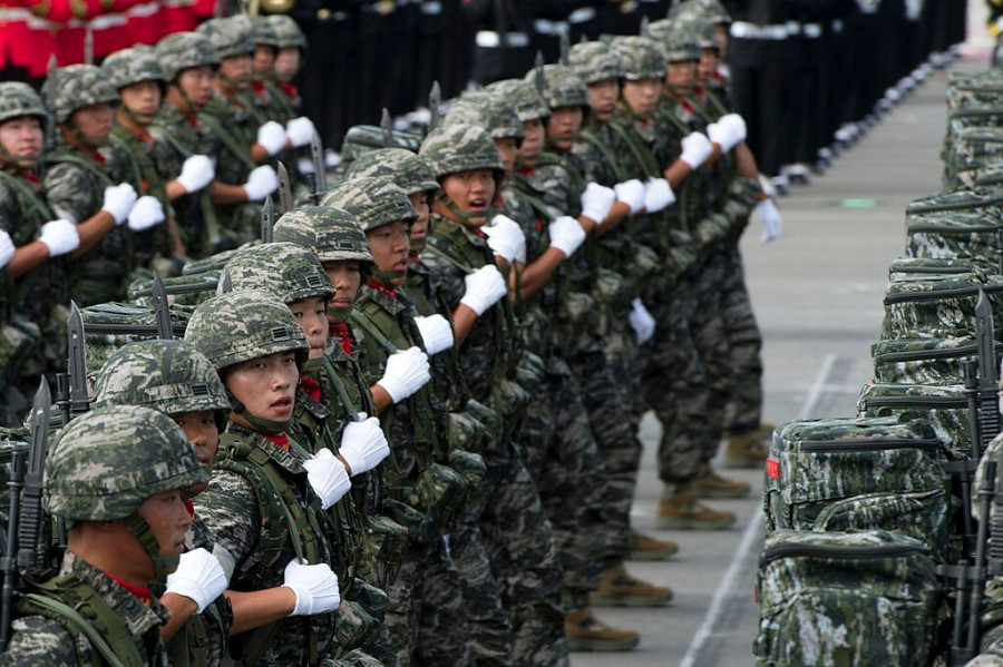 South Korea holds rare military parade, warns North over nuclear threat