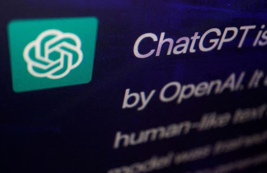Italy curbs ChatGPT, starts probe over privacy concerns