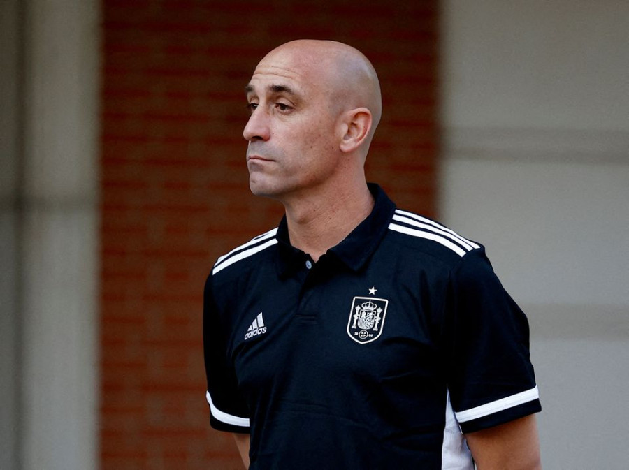 Spain’s soccer chief Luis Rubiales quits in kiss scandal