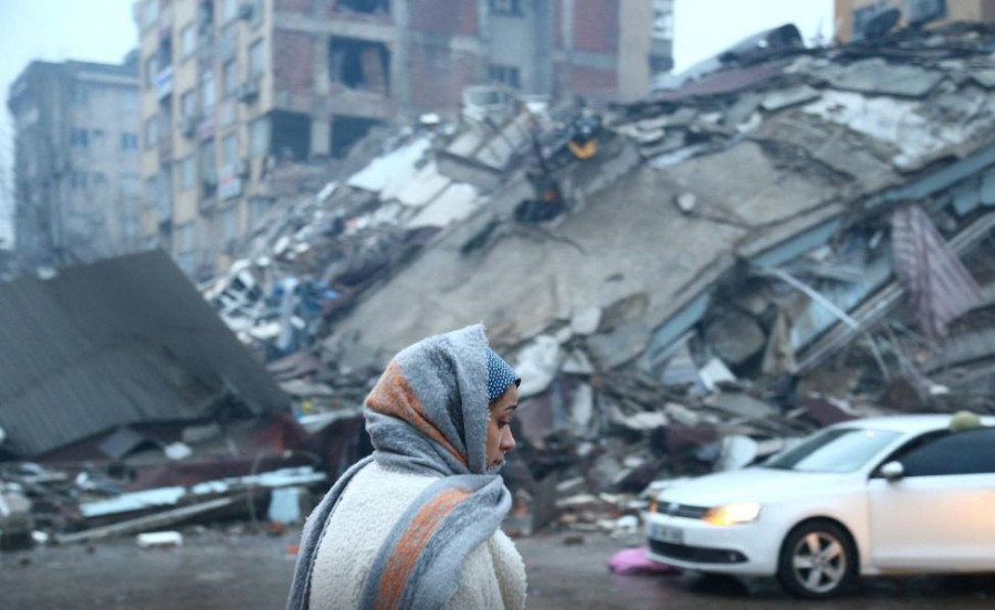 Death toll from Turkey-Syria earthquake hits 3,700