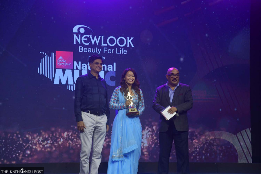 Radio Kantipur honours top artists at National Music Awards