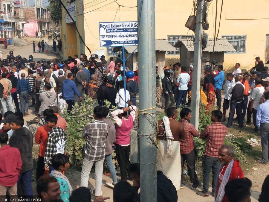 Curfew in Sarlahi local unit after man dies in protest