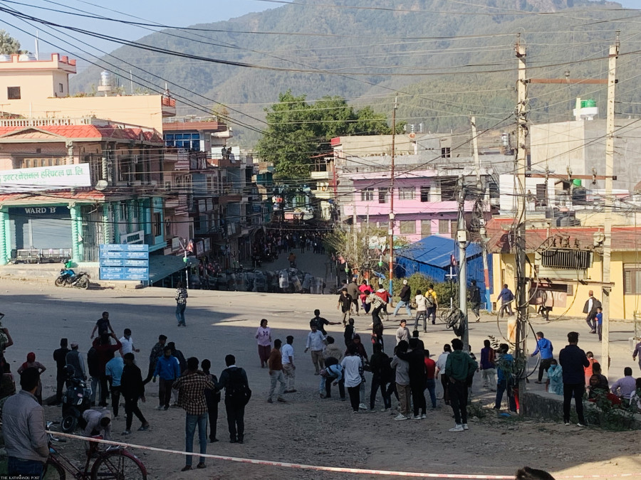 Clash ensues in Ghorahi after locals vandalise hospital