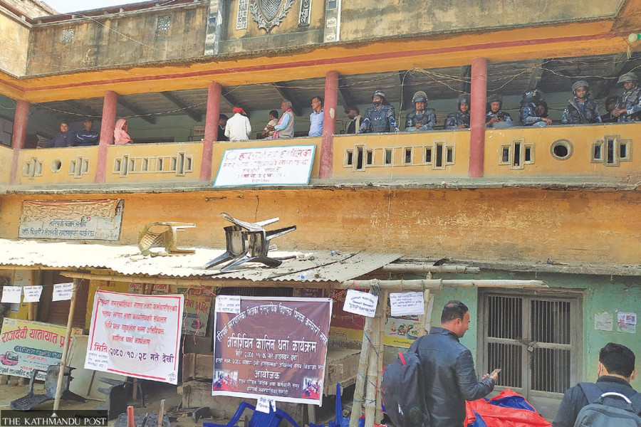Disputes among elected officials leave several local units in Sarlahi paralysed