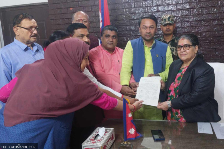 Satish Kumar Singh stakes claim for Madhesh chief minister