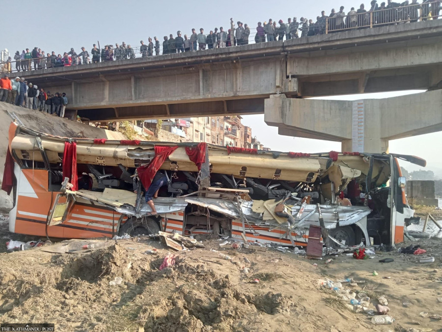 19 killed in three major road accidents within 24 hours