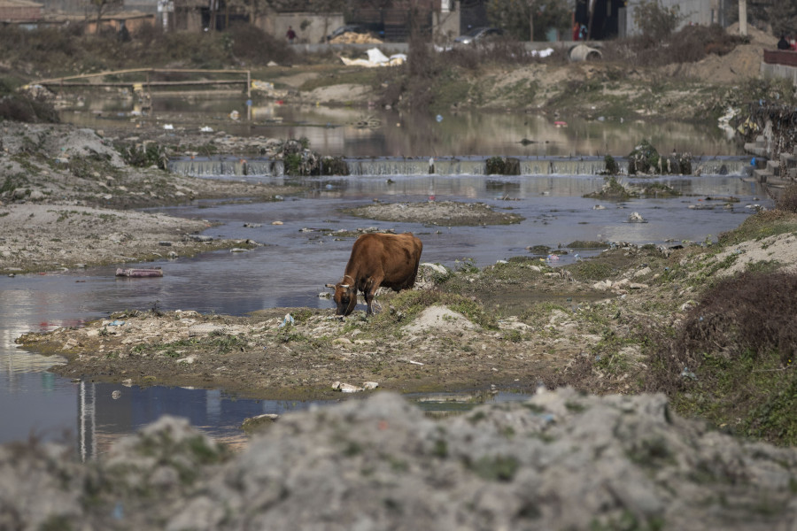 Deepening water crises