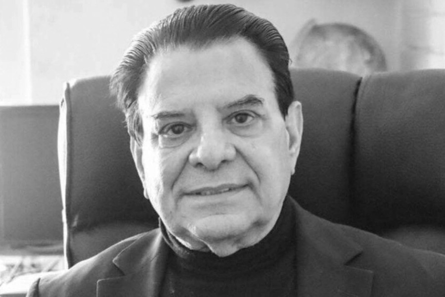 Of tourism and pioneers