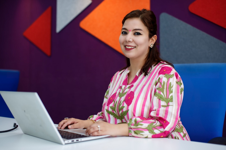 Ncell’s Bishakha Khadka wins ‘Best Woman Sustainability Leader’ award
