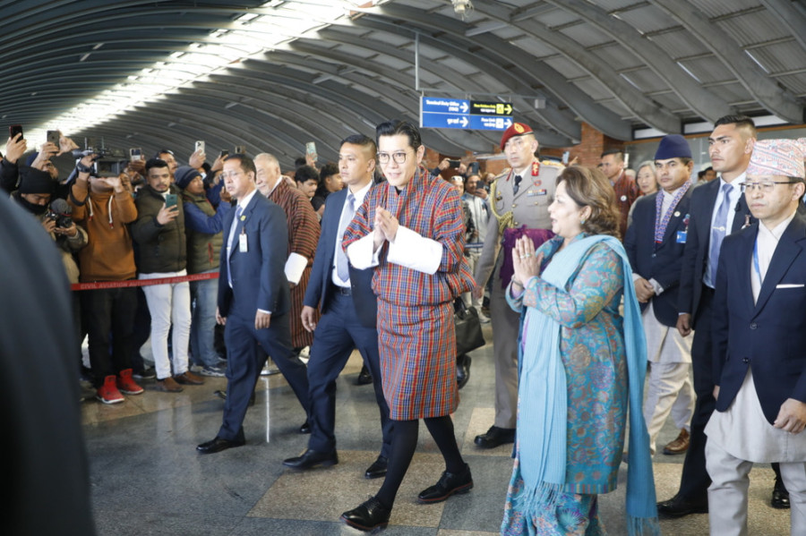 Bhutanese King returns home after visiting Swayambhunath and Boudhanath in Kathmandu