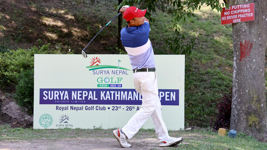 Nagarkoti takes lead after Day I