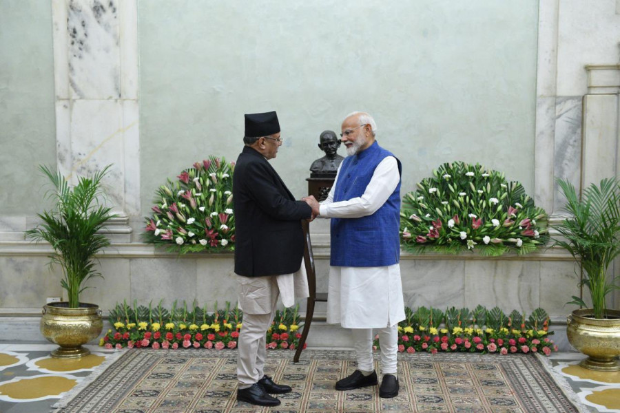 Prime Minister Dahal meets Indian leaders in New Delhi