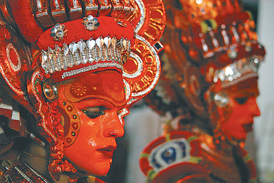 A (comfortably) close look at Theyyam